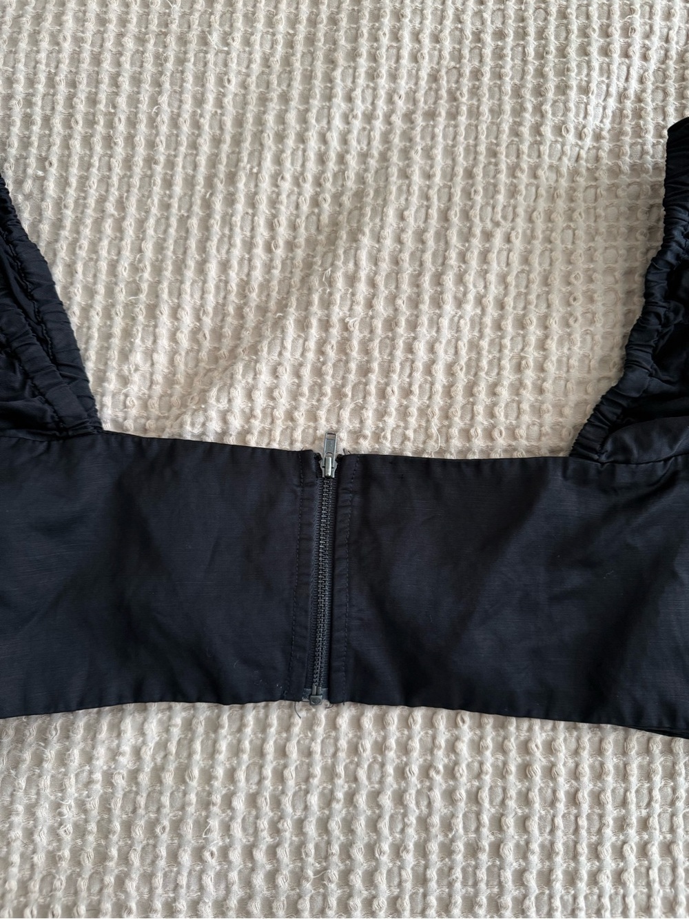 LPA Black Twist Front Puff Sleeve Crop Top M - Picture 6 of 6
